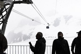 La nouvelle télécabine tricâble Matterhorn Glacier Ride II a été inaugurée vendredi sous un ciel maussade.